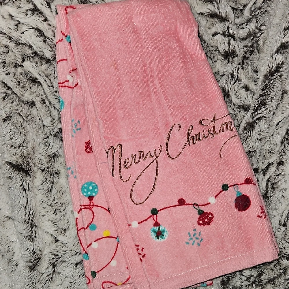 SET OF 2 Pink Merry Christmas Holiday Towel 100% COTTON